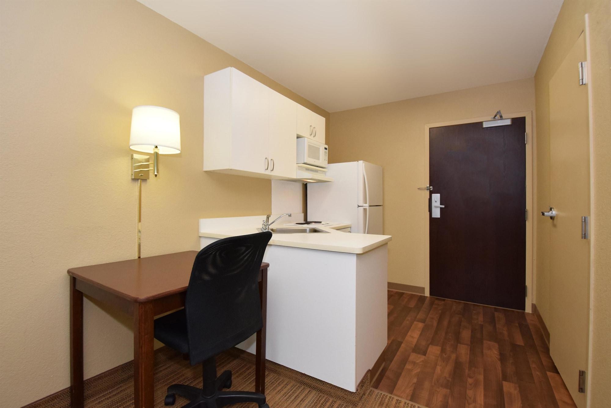 Extended Stay America Suites - Somerset - Franklin Exterior photo