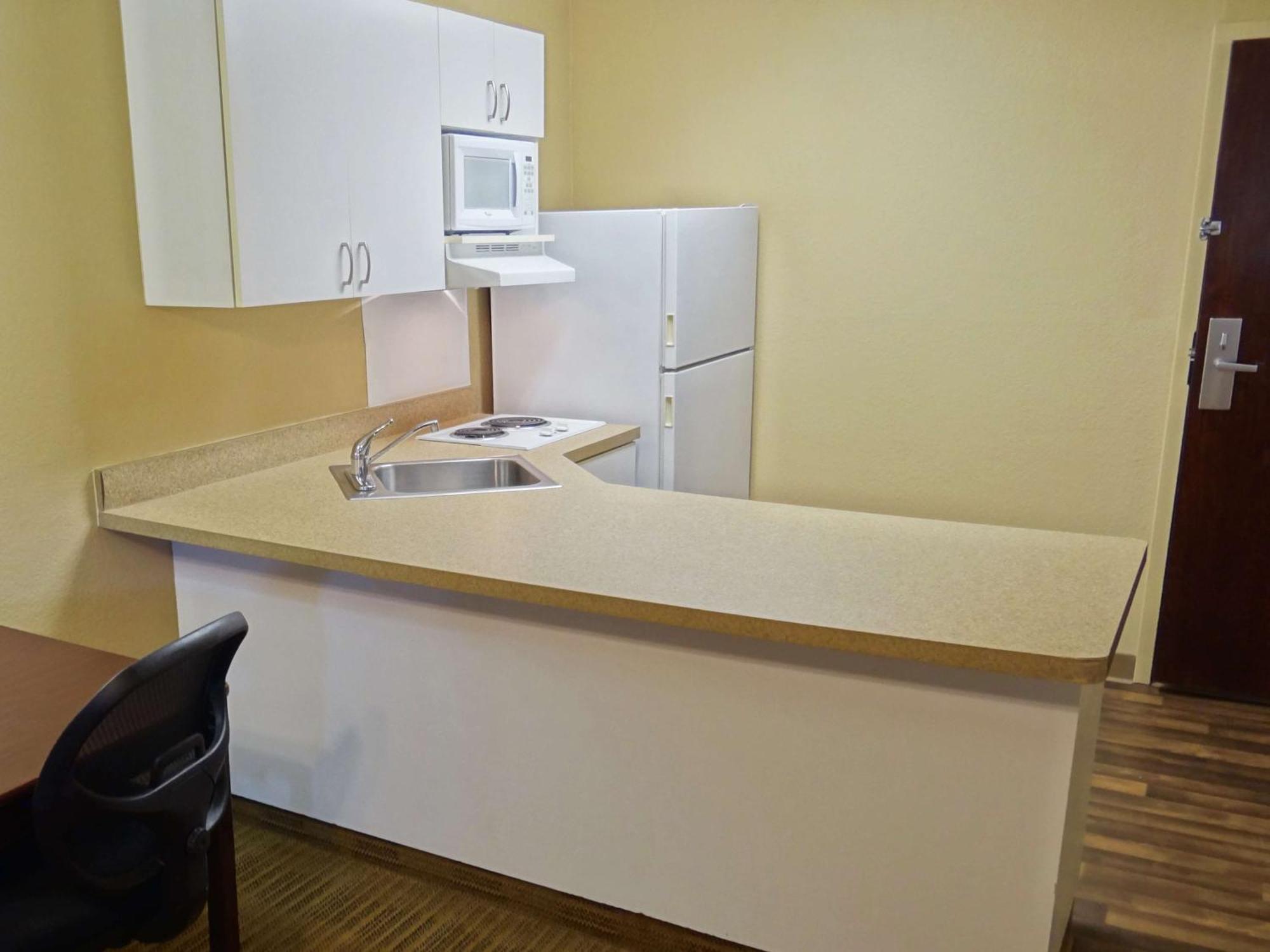 Extended Stay America Suites - Somerset - Franklin Exterior photo