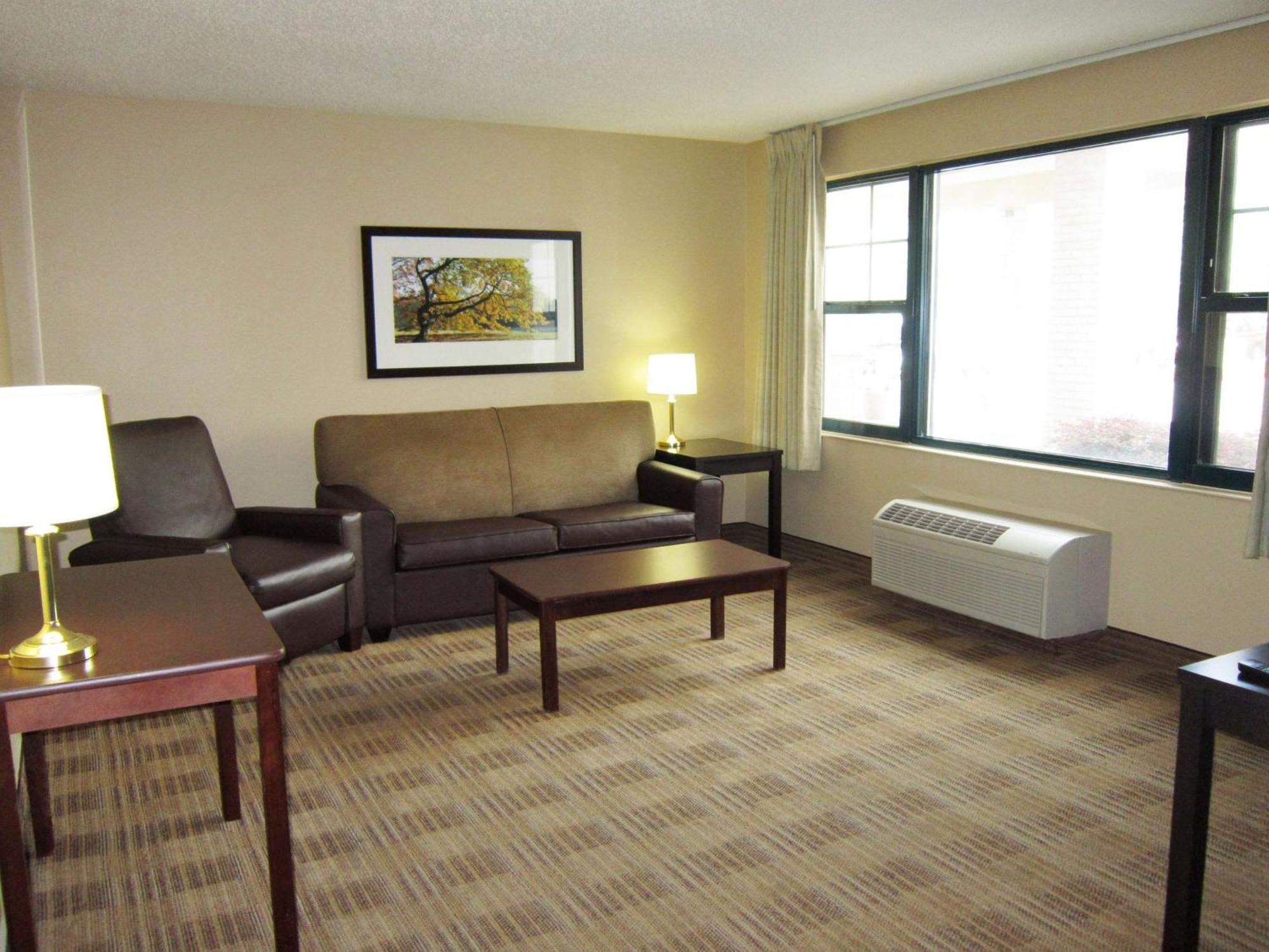 Extended Stay America Suites - Somerset - Franklin Exterior photo