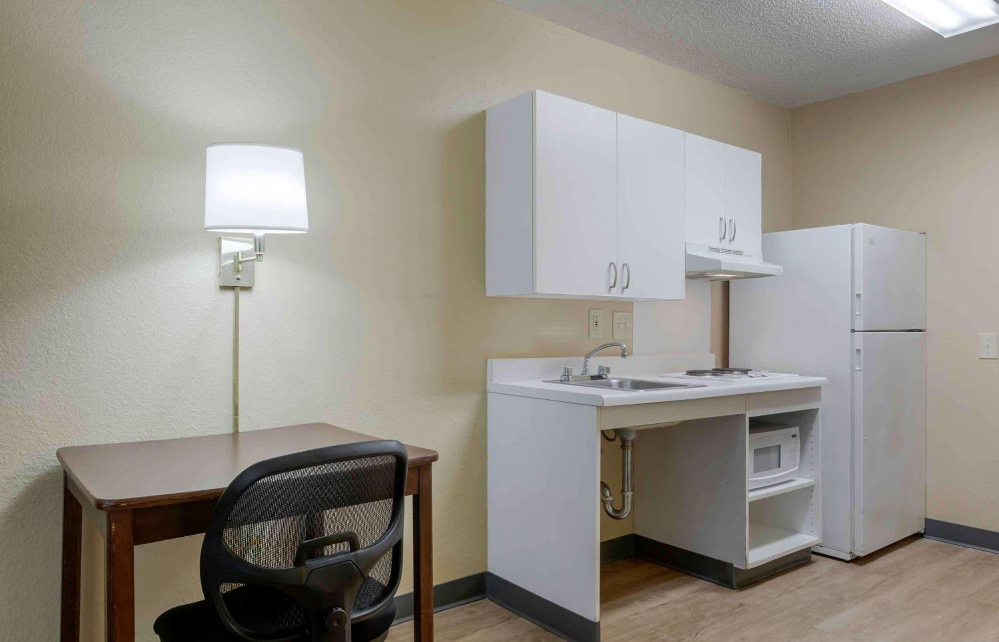 Extended Stay America Suites - Somerset - Franklin Exterior photo