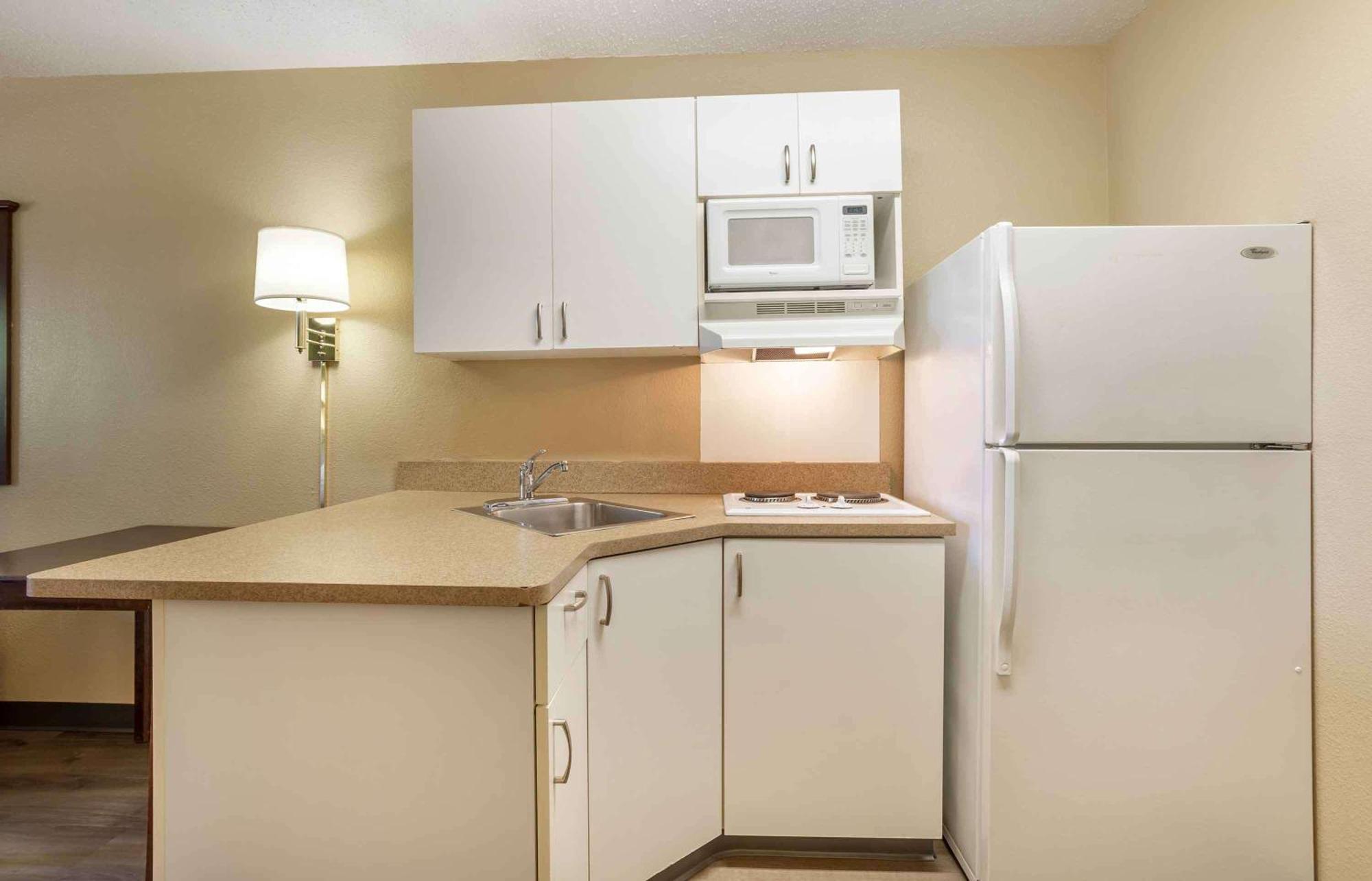 Extended Stay America Suites - Somerset - Franklin Exterior photo