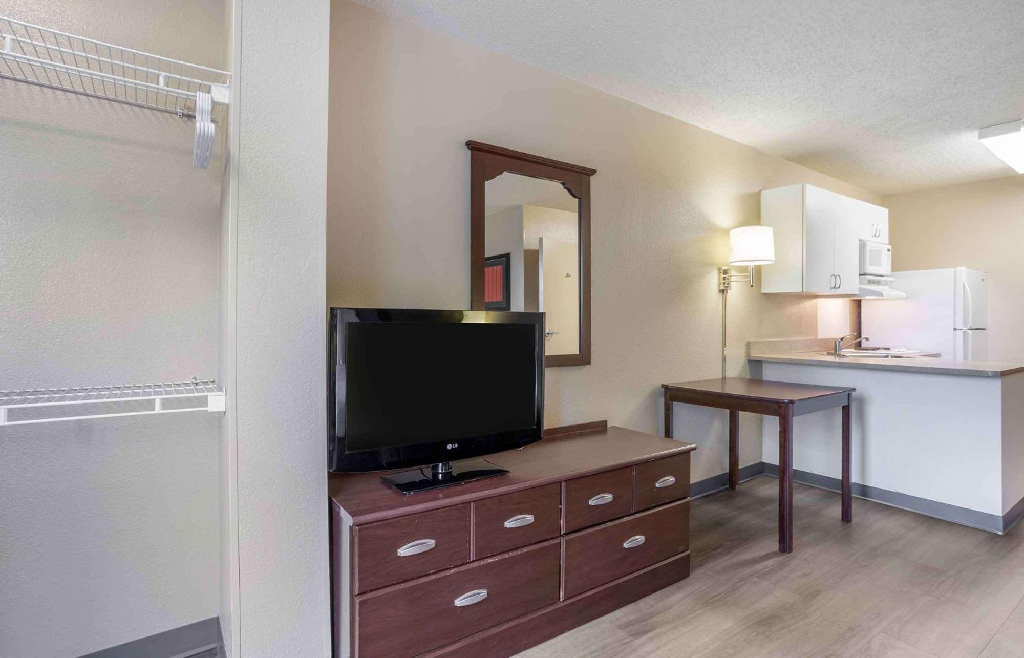 Extended Stay America Suites - Somerset - Franklin Exterior photo